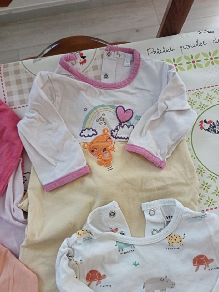 Lot de 4 pyjamas léger 9 mois - photo numéro 3