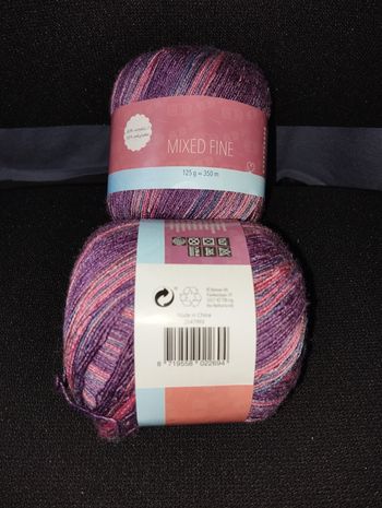 * 2 pelotes violet rose et bleu Mixed fine par Alison & Mae