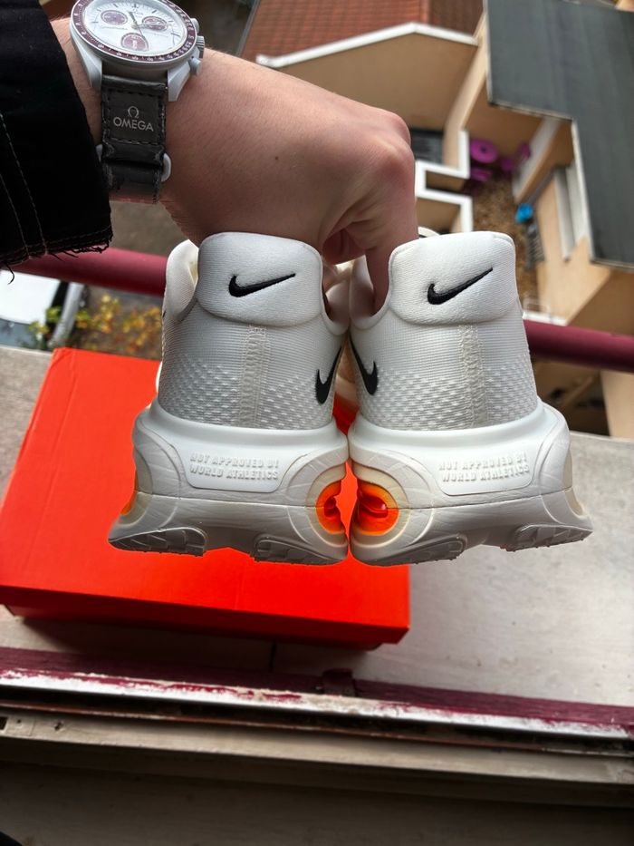 Nike Vomero Premium Sail/Coconut Milk/Total Orange/Black - Taille 42 - Neuves - photo numéro 4