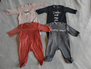 Lot de 4 pyjamas hiver 3 mois