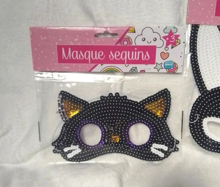 Lot de 2 masques sequins: lapin et chat noir ( vente unité possible voir annonce) - photo numéro 3