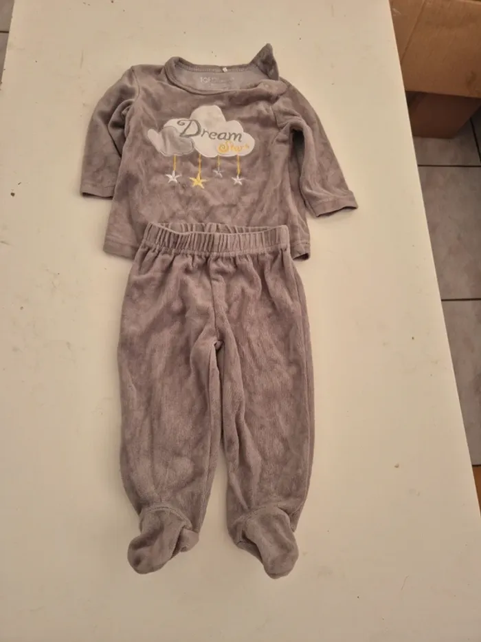 Pyjamas deux pièces 3 mois