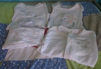 Lot ensemble nuit Disney Winnie l'ourson 9/12 mois