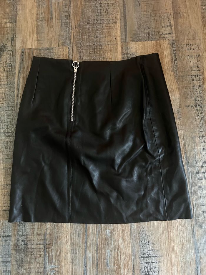 Jupe en cuir - photo numéro 2