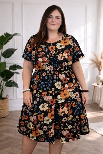 Robe manches courtes évasées noire imprimée florale multicolore Femme taille 54 marque Boohoo 💍 