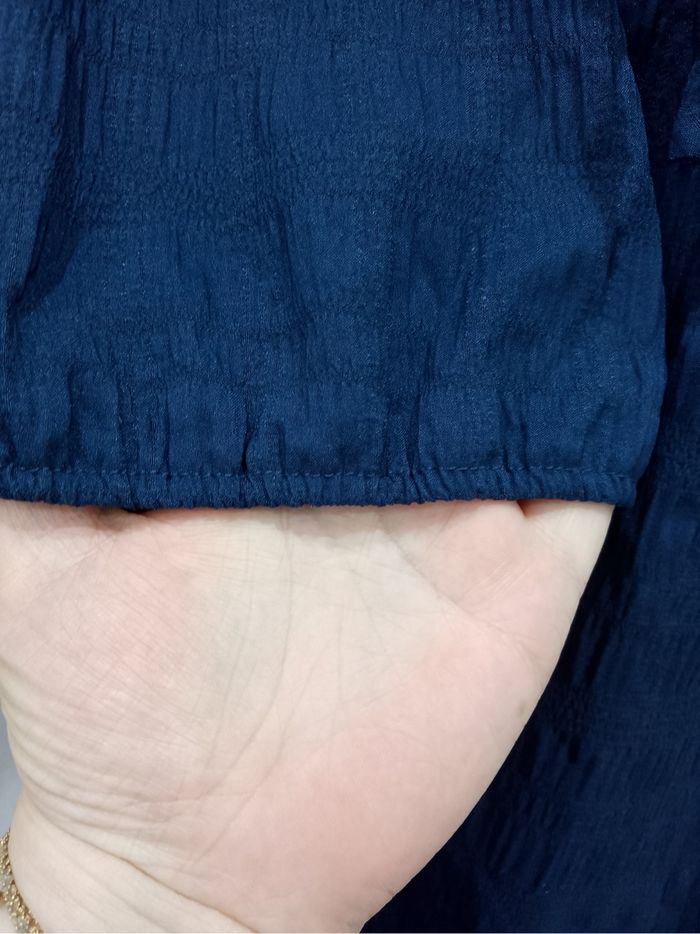 Robe bleue élégante grande taille à col en V avec détail nœud – chic et fluide, toutes saisons - photo numéro 7