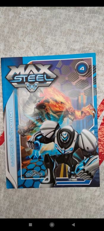 Livre Max Steel 4