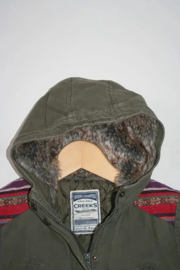 Manteau capuche fourrée marque Creeks, taille 8 ans - photo numéro 2