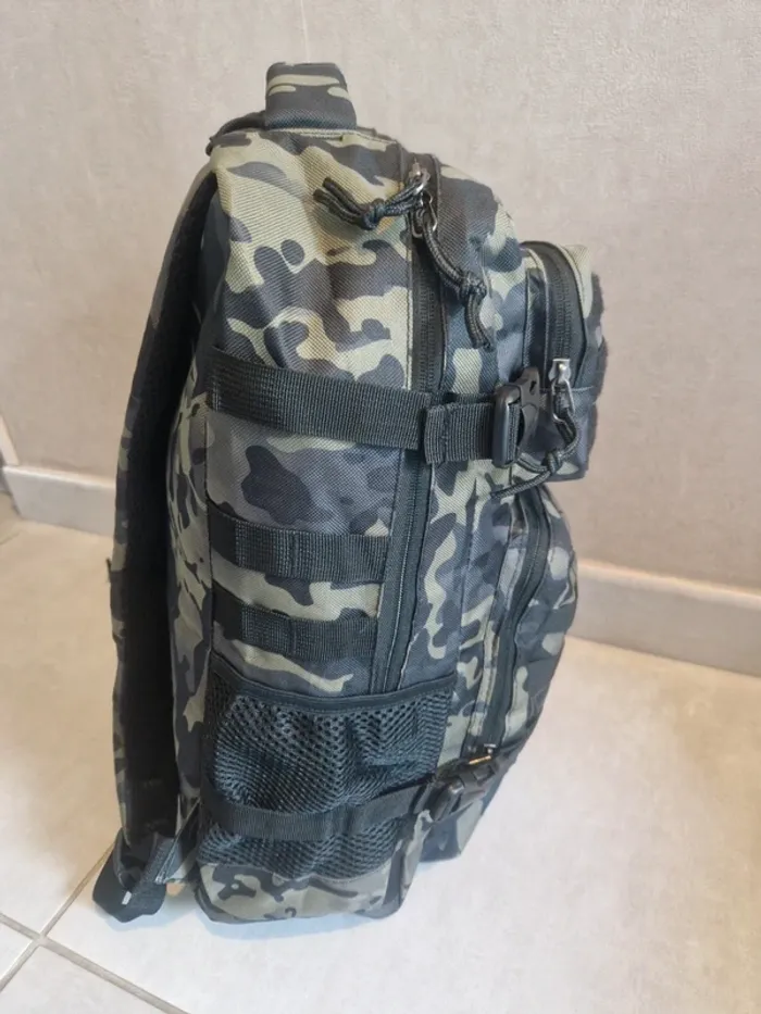 Sac à dos multipoches 25-30l camouflage foncé - photo numéro 5