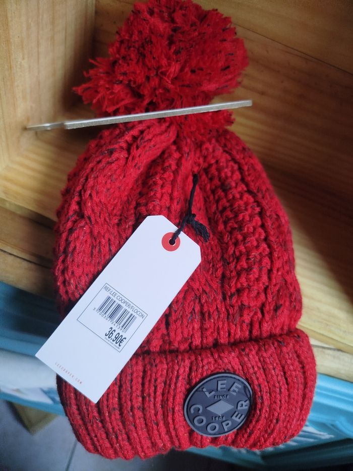 Bonnet hiver ❄️ T.U avec pompon - photo numéro 2