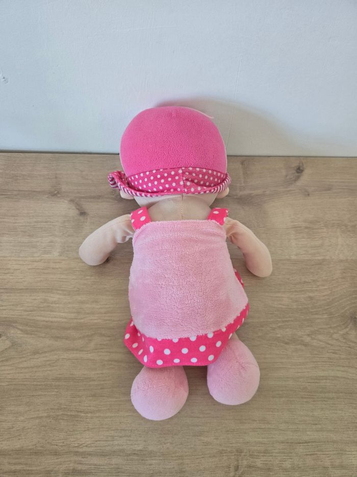 Jolie poupée en chiffon / peluche - photo numéro 3