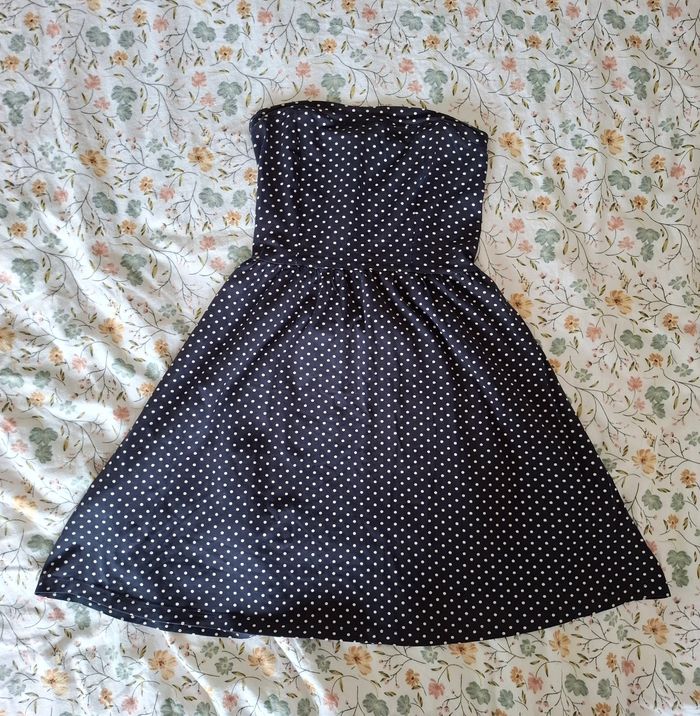 Robe bleue marine à poids blanc - photo numéro 2