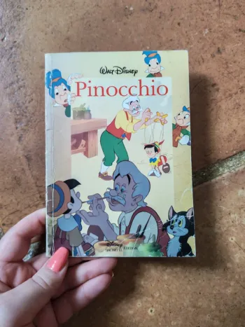 Pinocchio, Walt Disney livre éd. Hachette