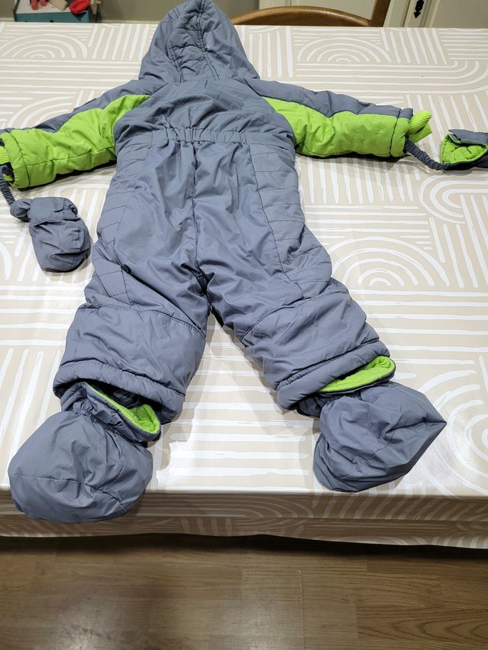 Combinaison de neige 6/9 mois - photo numéro 3