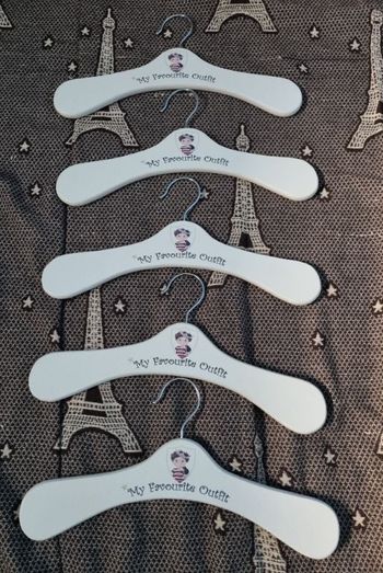 Lot 5 cintres blanc style vintage