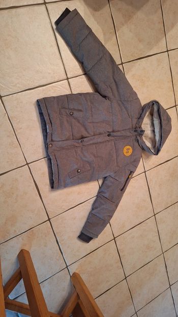 Blouson doudoune taille 12 ans