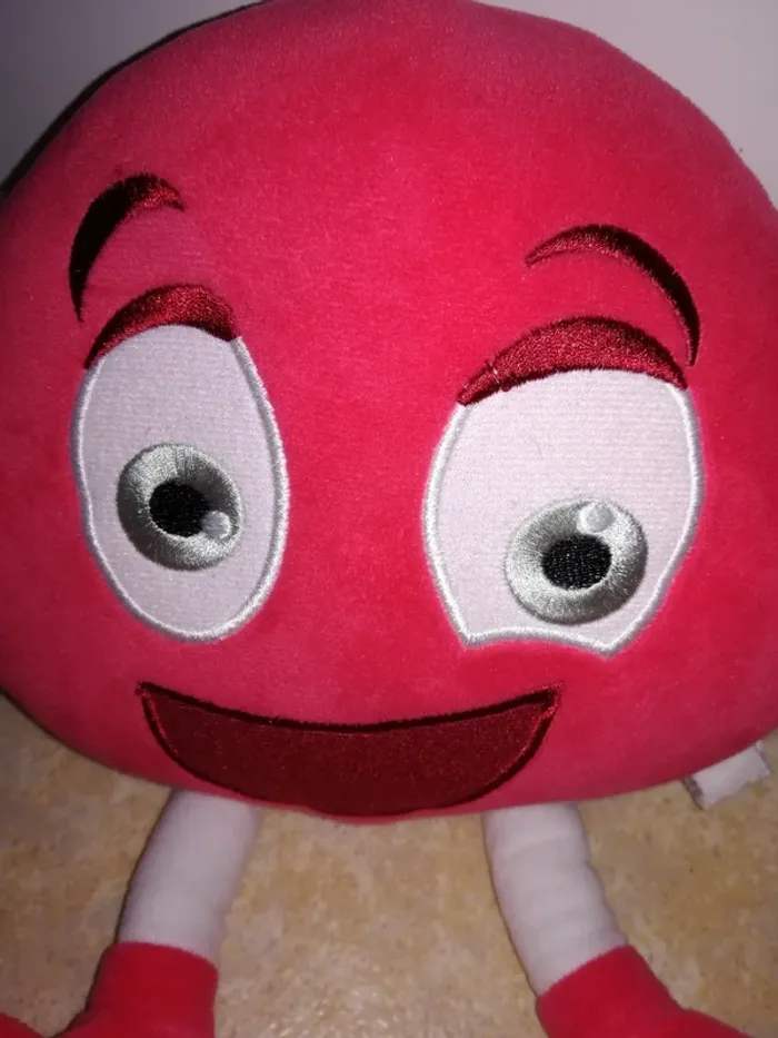 Doudou bonbon Fraise Tagada, neuf sans étiquette - photo numéro 2