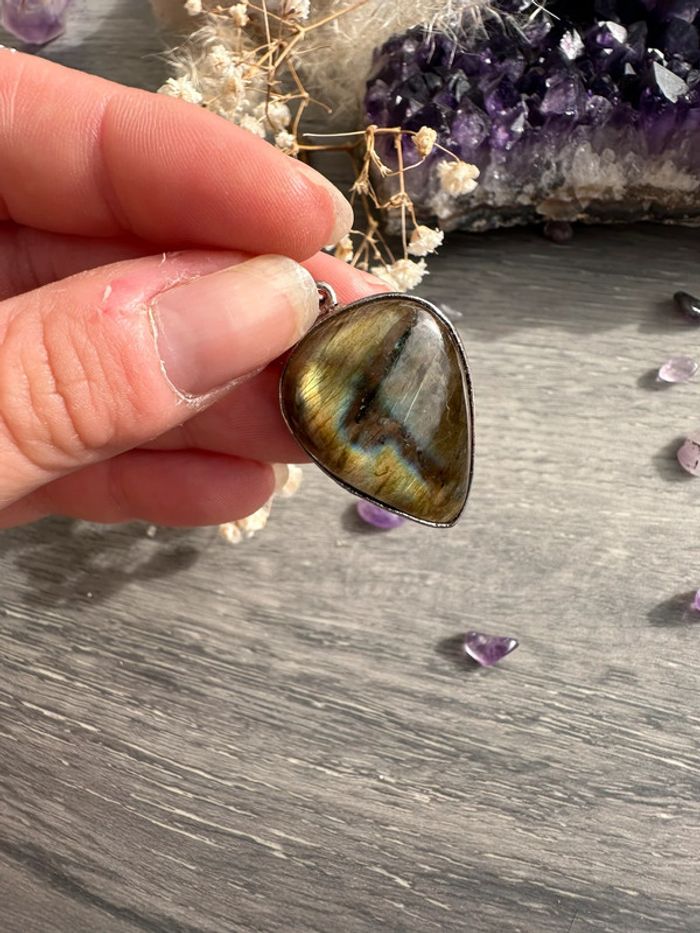 Pendentif en labradorite véritable de Madagascar – Pierre naturelle - photo numéro 6