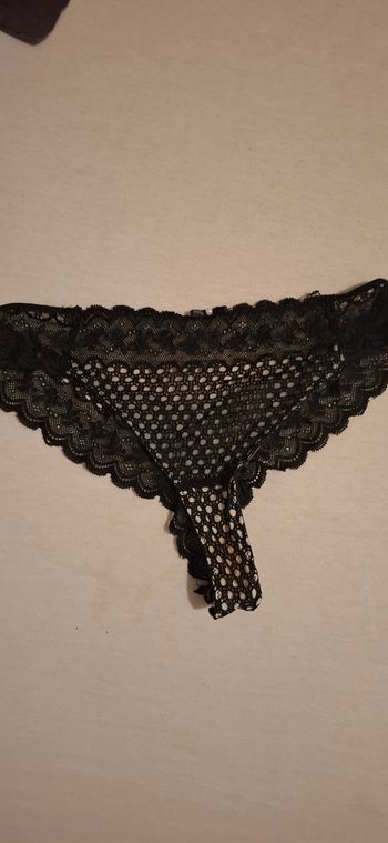 String dentelle