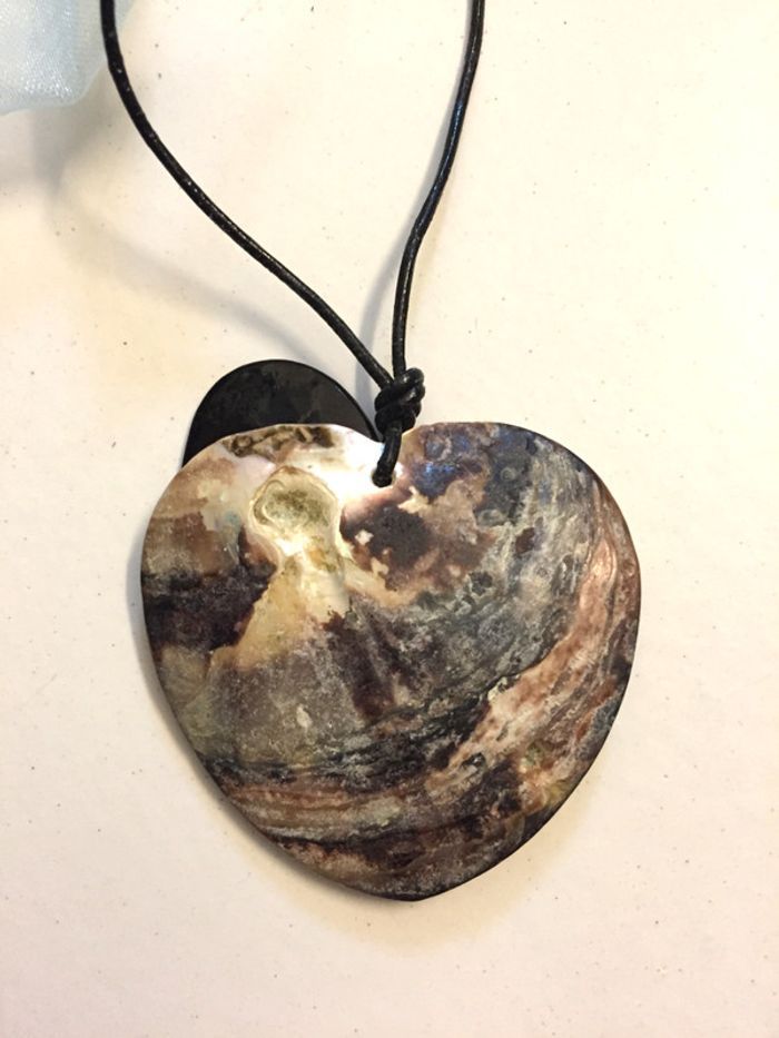 Collier pendentif nacre coeur NEUF - photo numéro 2