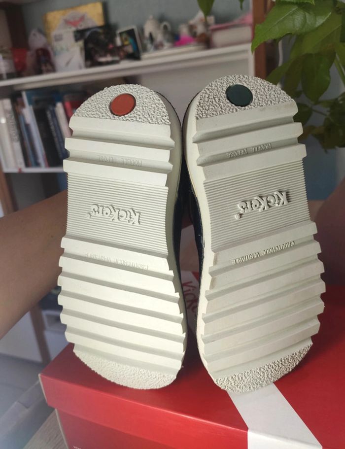 chaussures sandales cuir kickers neuves 28
Idéal pour la rentrée scolaire - photo numéro 6