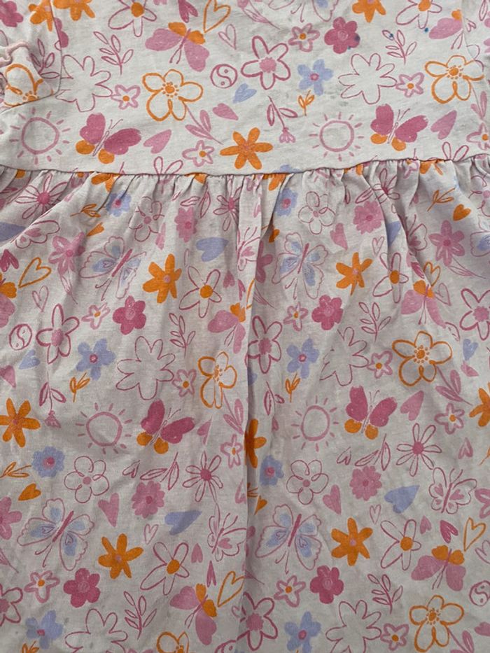 Robe fille 3/4 ans - photo numéro 2