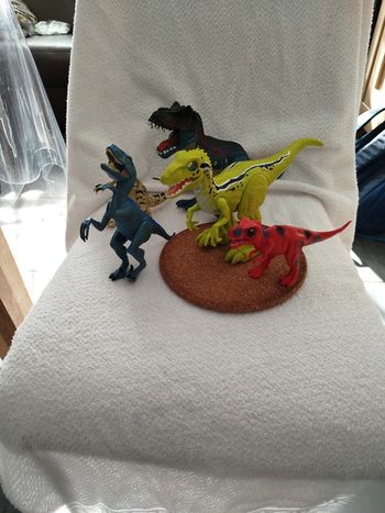 Lot de dinosaures T-rex