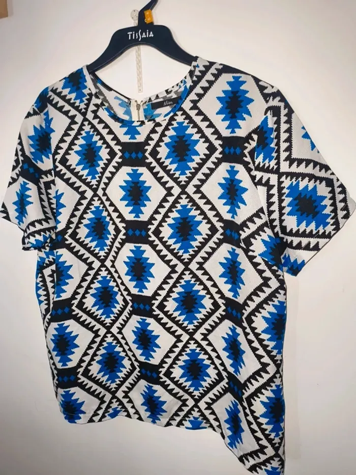 Blouse manches courtes mim Taille 42 excellent état - photo numéro 2