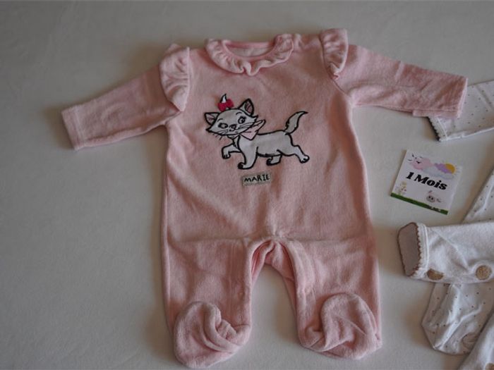 Lot n°3 de 3 Pyjamas velours/coton rose/blancs Disney Taille : 1 mois - photo numéro 2