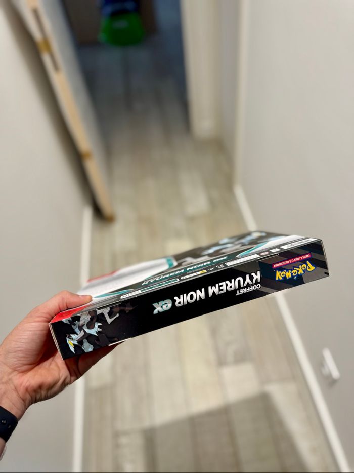 [NEUF] Coffret Kyurem noir ex Pokémon - photo numéro 2