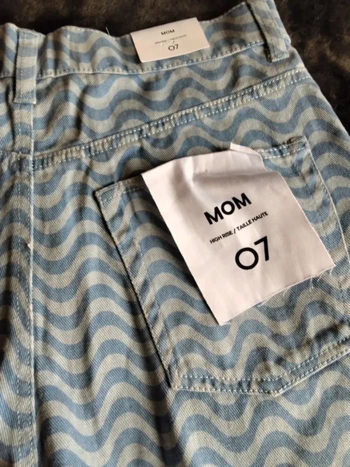 Short jeans femme. Marque Ardene (A193) - photo numéro 5