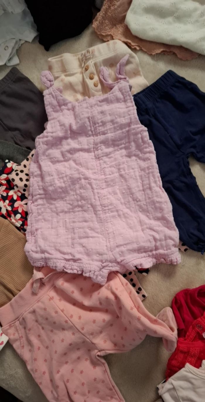 Lot vêtements fille 6 mois - photo numéro 7