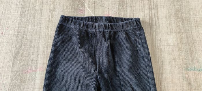 Pantalon noir sans marque taille 9 ans pour fille - photo numéro 3