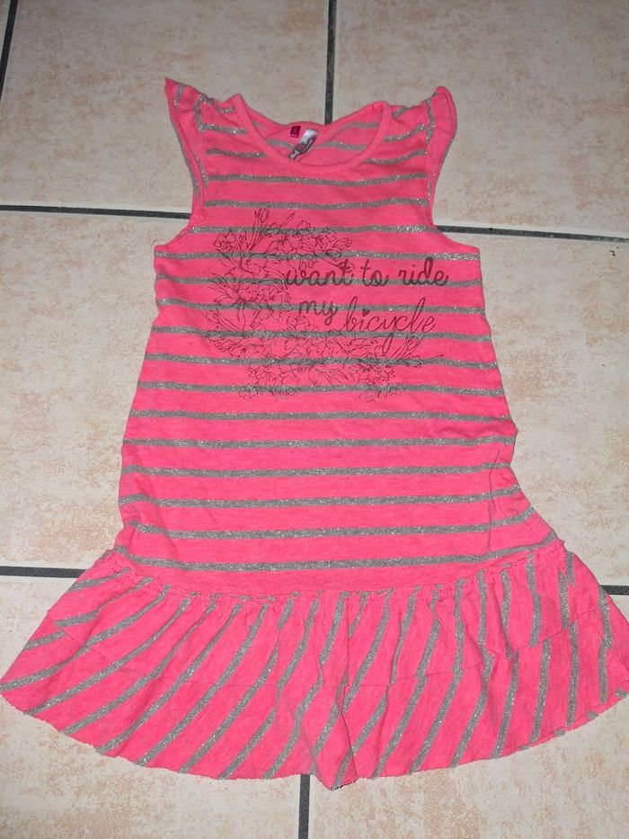 Robe manche court
