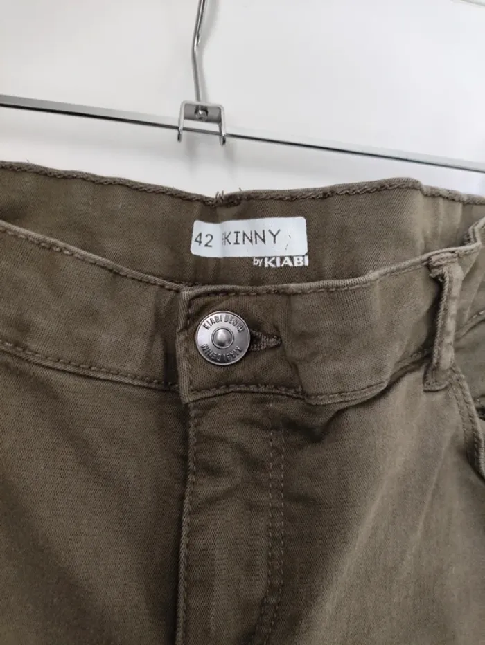 Pantalon skinny kaki femme T42 – coupe droite ajustée - photo numéro 3