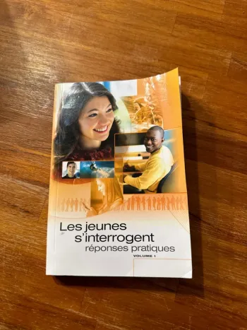 Livre, les jeunes s’interrogent. Réponse pratique volume 1