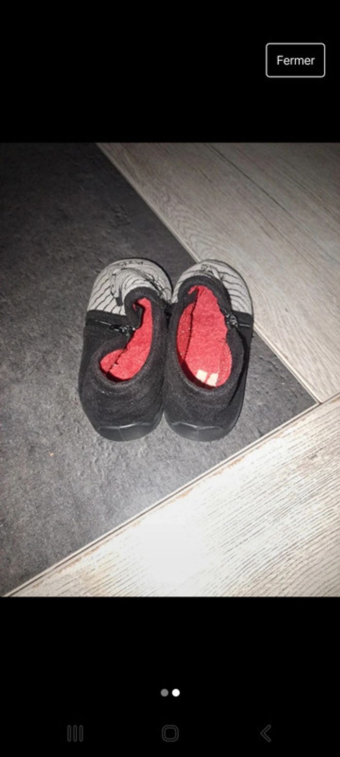 Lot 2 paires chaussons taille 22 - photo numéro 2