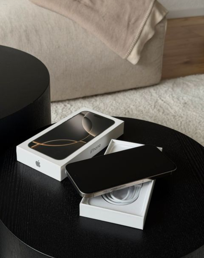 Iphon 16 pro max.. - photo numéro 2