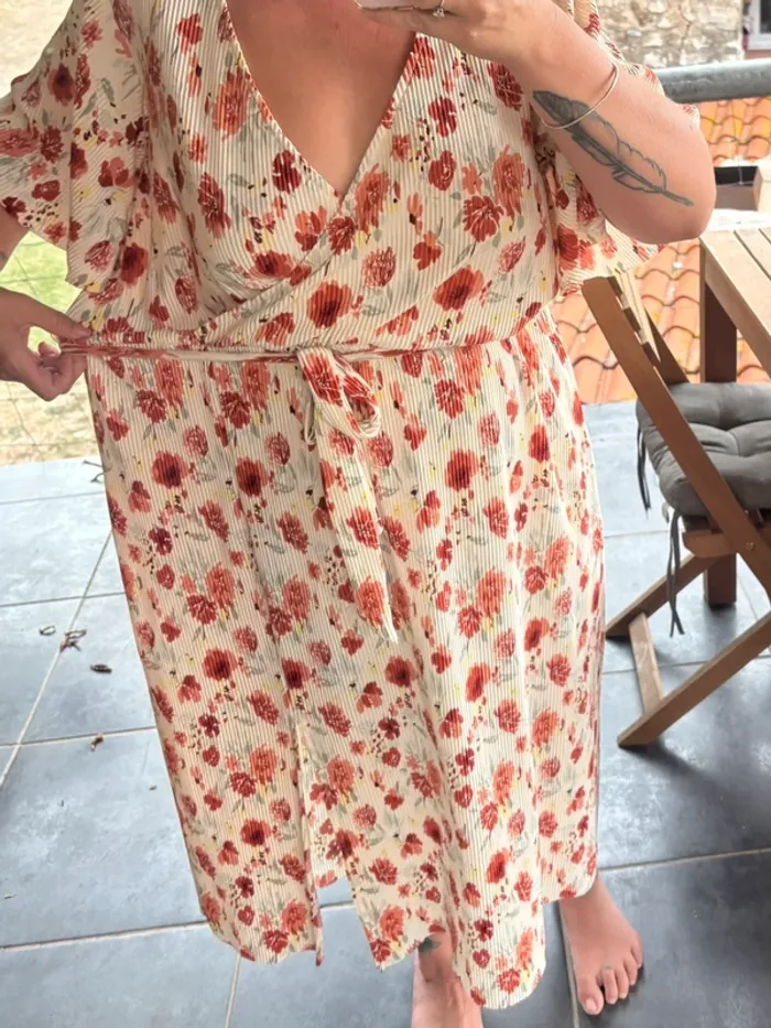 Belle robe longue - photo numéro 2