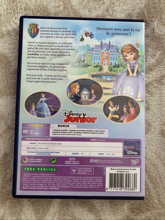 Lot dvd Disney princesse Sofia - photo numéro 3