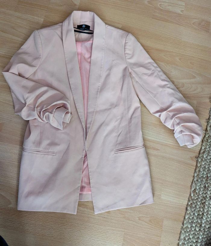 Blazer rose poudré manches retroussées