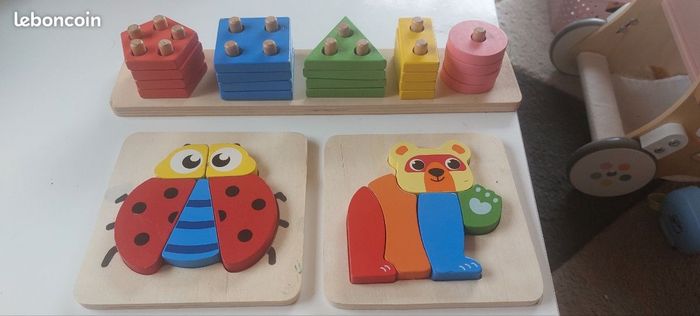 Jeu d'éveil en bois