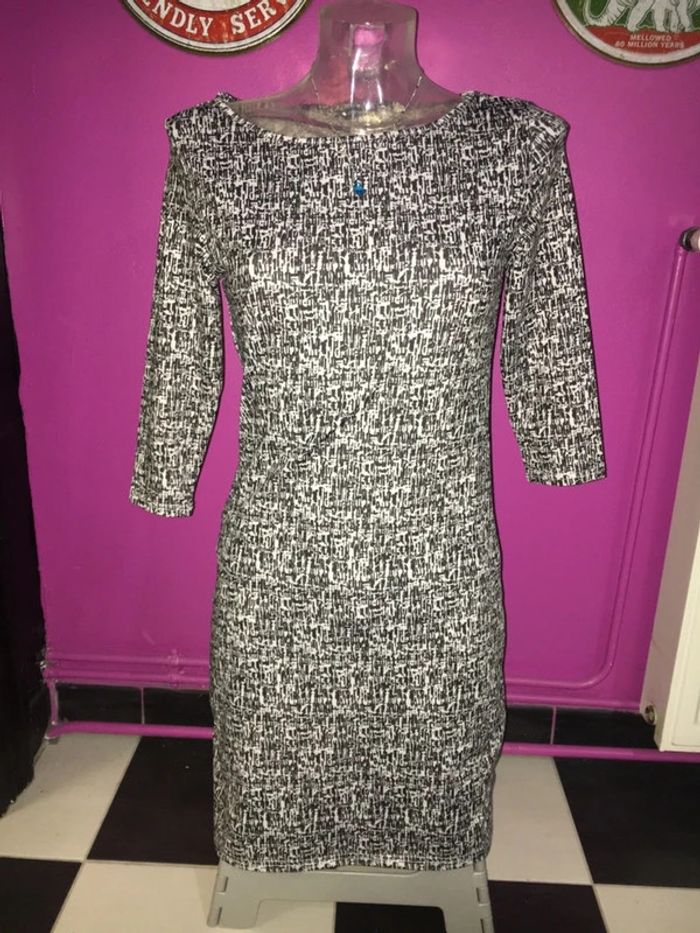Robe femme in extenso T36 ou S manches 3/4
