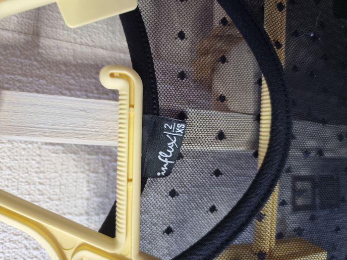 petite robe noir influx taille XS - photo numéro 2