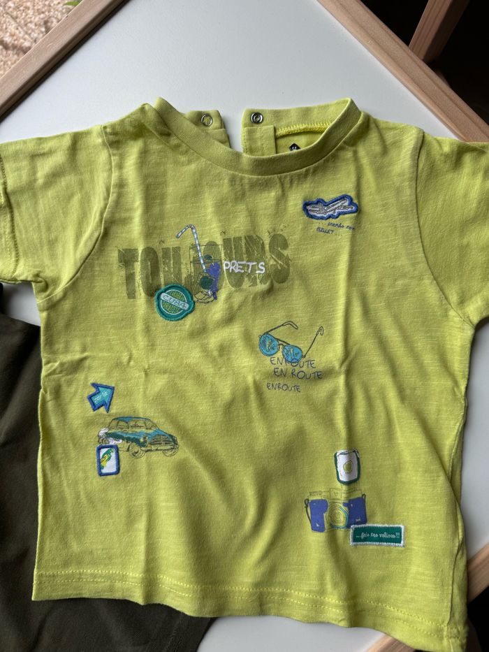 Lot 2 t-shirt 24 mois Camouflage & Toujours prêt - photo numéro 2