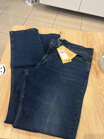 Jean homme Elora taille 46 neuf