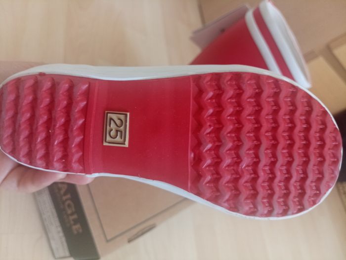 Bottes aigle rouge neuve taille 25 - photo numéro 2