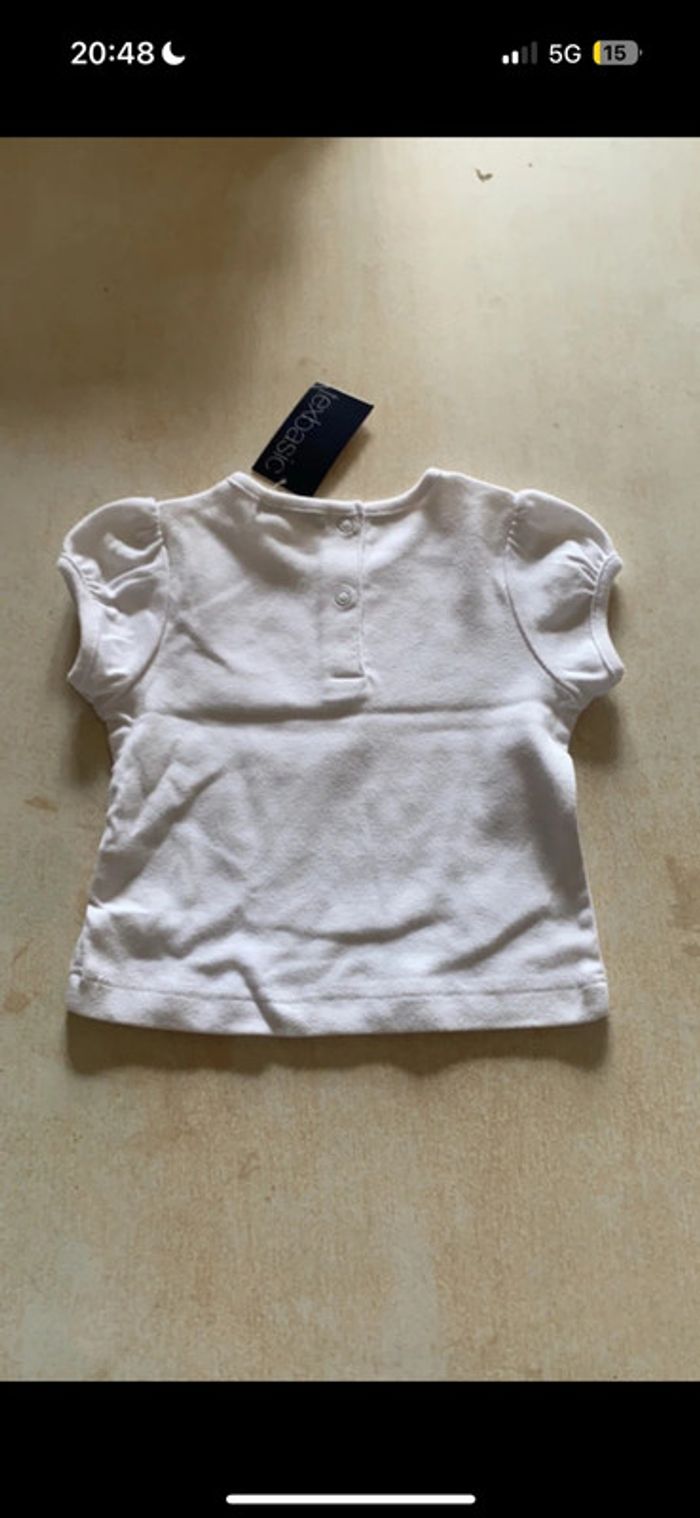 T-shirt blanc Neuf 12 mois - photo numéro 2