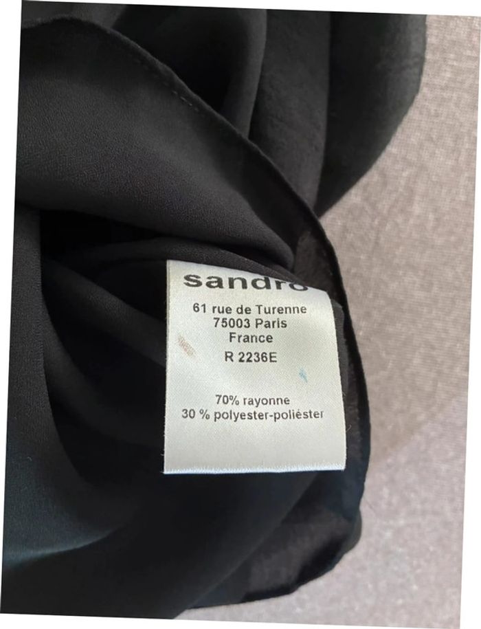 Robe chic Sandro noir et dorée taille 1 en parfait état - photo numéro 12