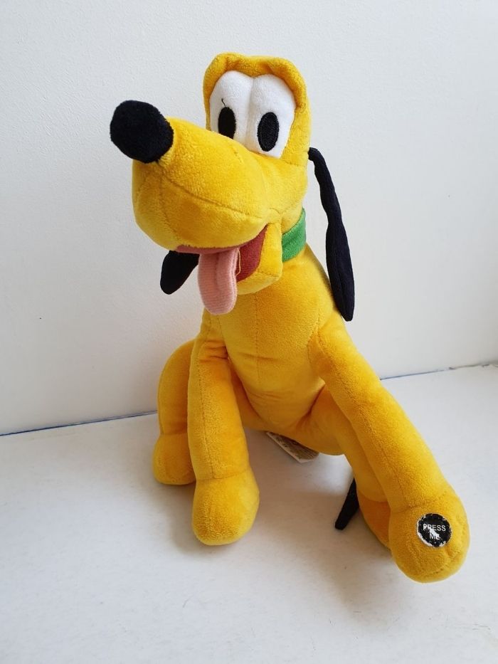 Peluche Plutôt musicale